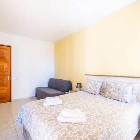 Entire Apartment 5Min From Oura Beach アルブフェイラ エクステリア 写真