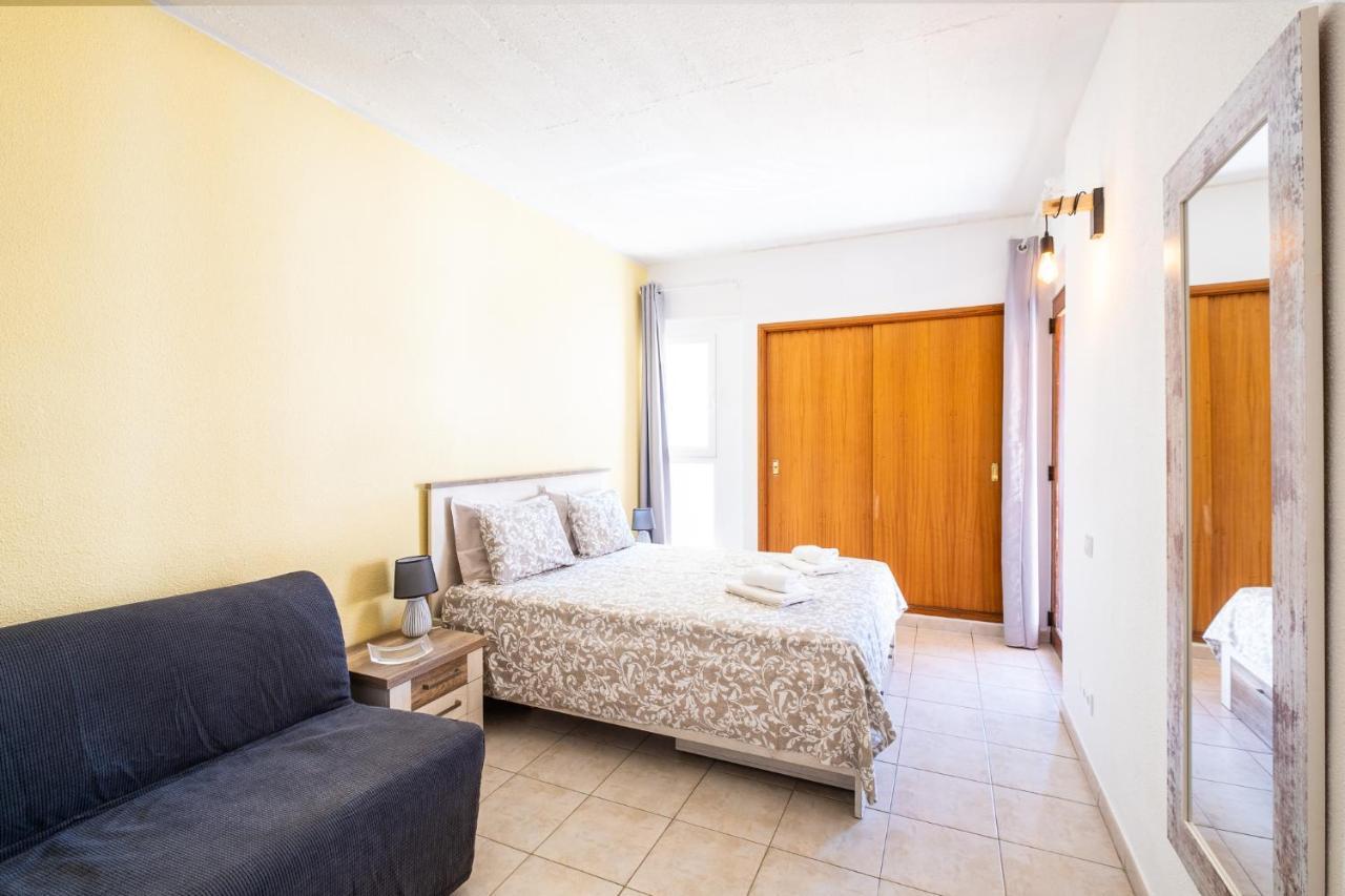 Entire Apartment 5Min From Oura Beach アルブフェイラ エクステリア 写真