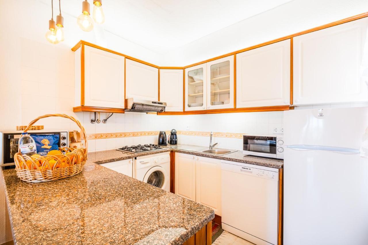 Entire Apartment 5Min From Oura Beach アルブフェイラ エクステリア 写真